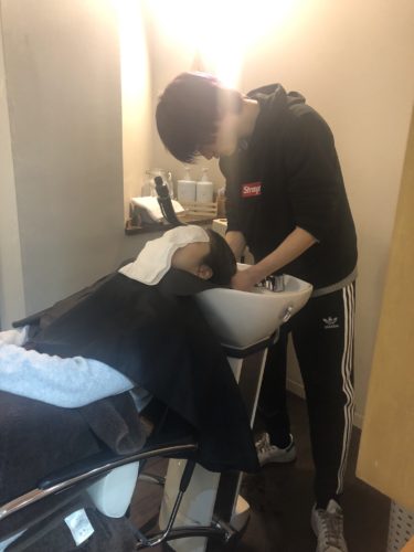 03E091DC-F057-436B-BB10-B4BC58A9059C