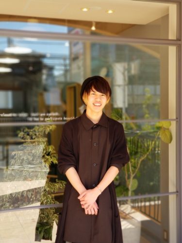 40AB8DA8-9D2F-425E-8D60-47AC199453BF